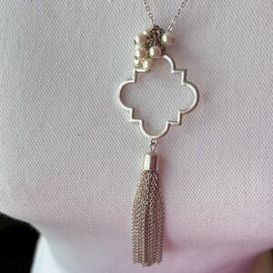 Silver Clover Pendant Necklace with Pearl Cluster